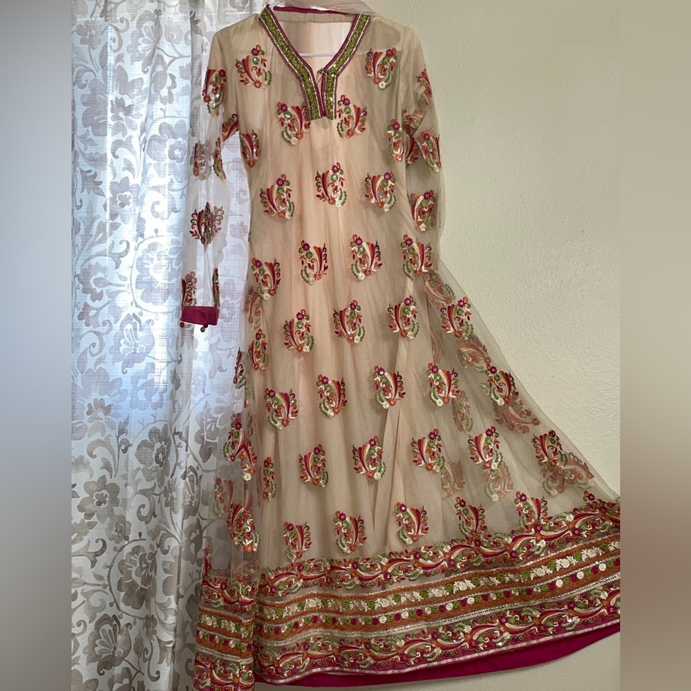 Indian/pakistani 2pc embroidered dress